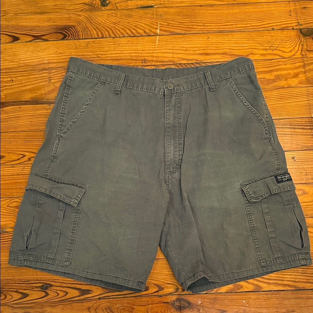 Men's Gray Cargo Shorts